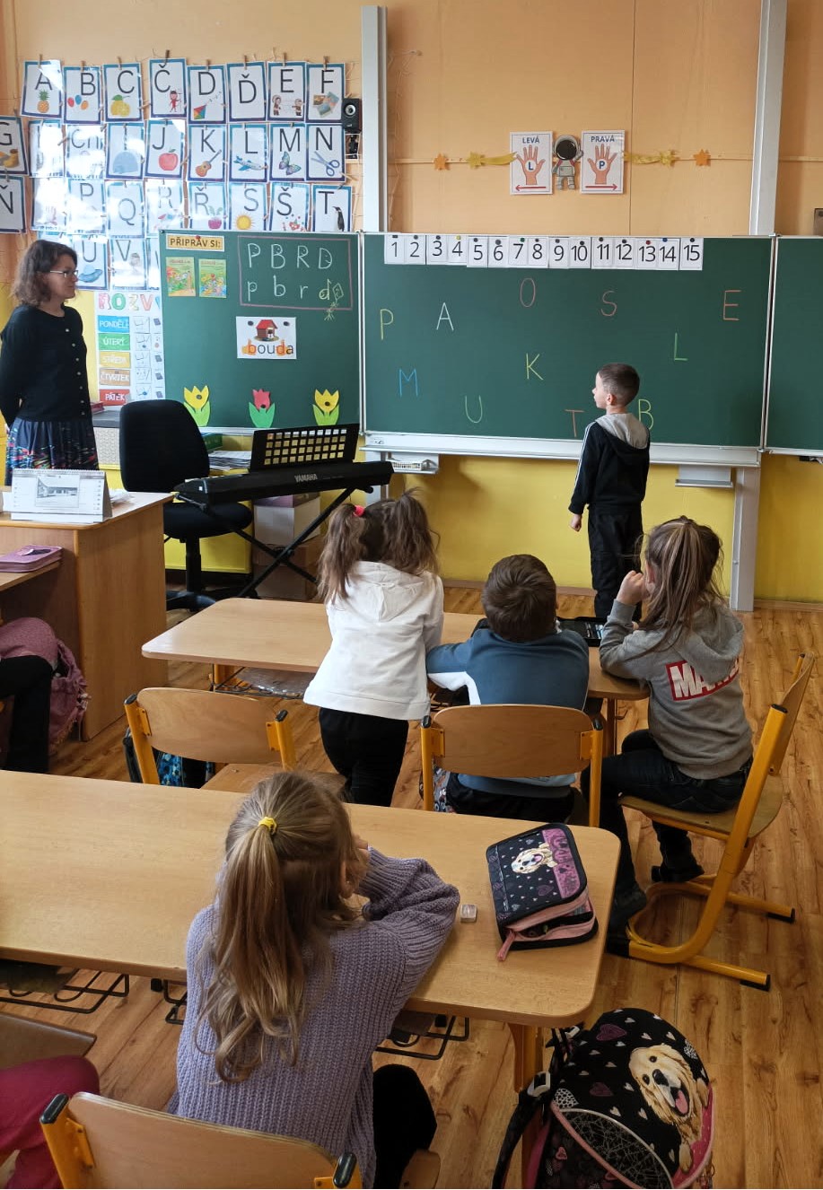 Předškoláci_u_prvňáčků_10