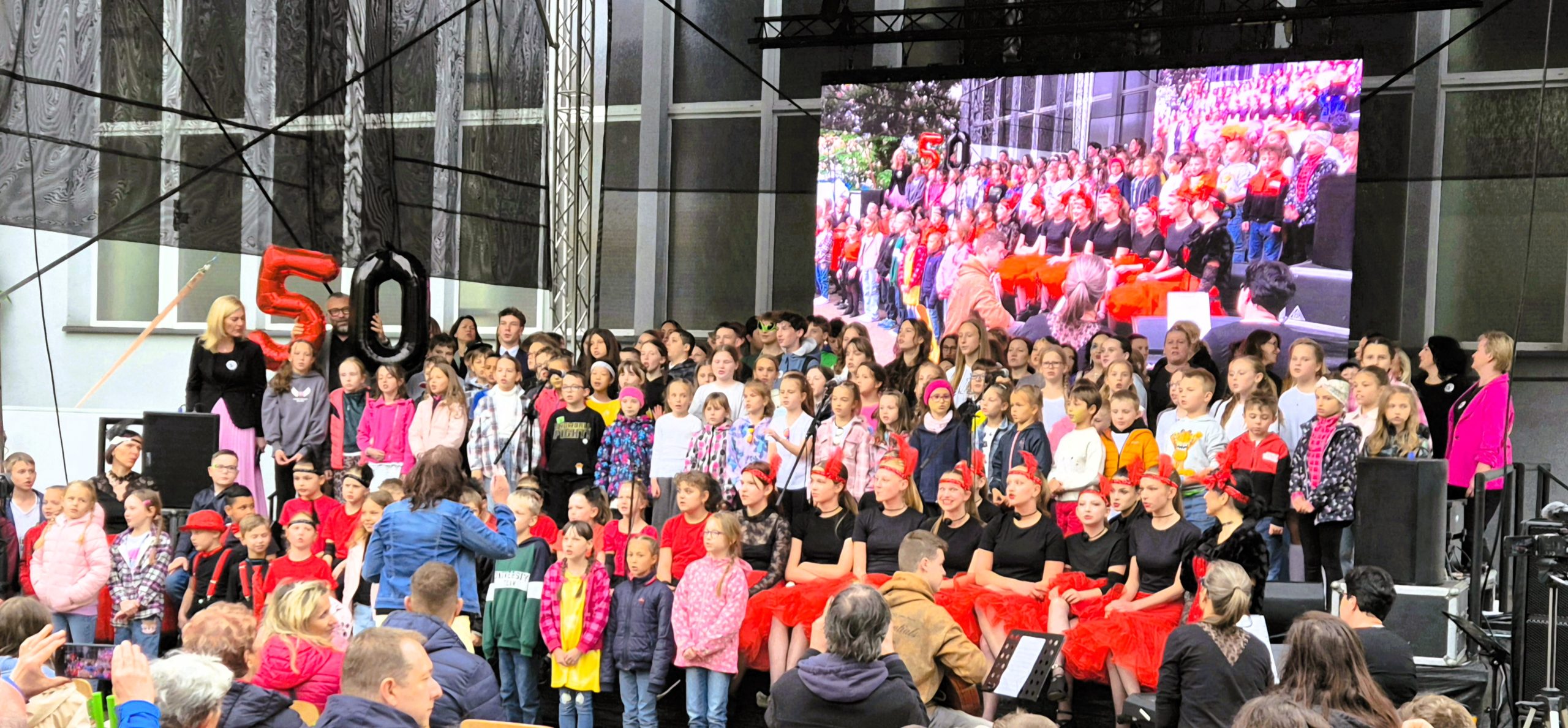 Pódium_vystoupení_70