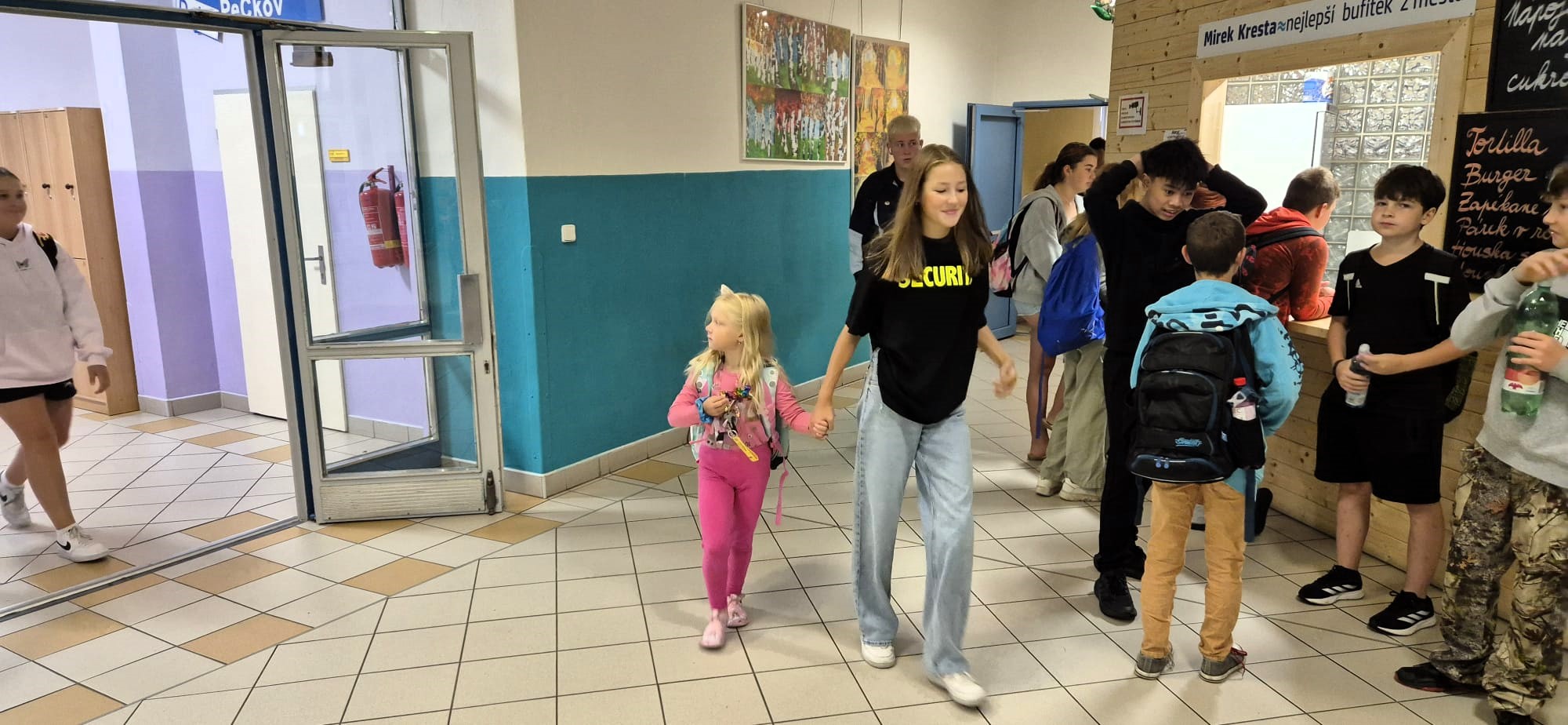 Deváťáci_pomáhají_prvňáčkům_6