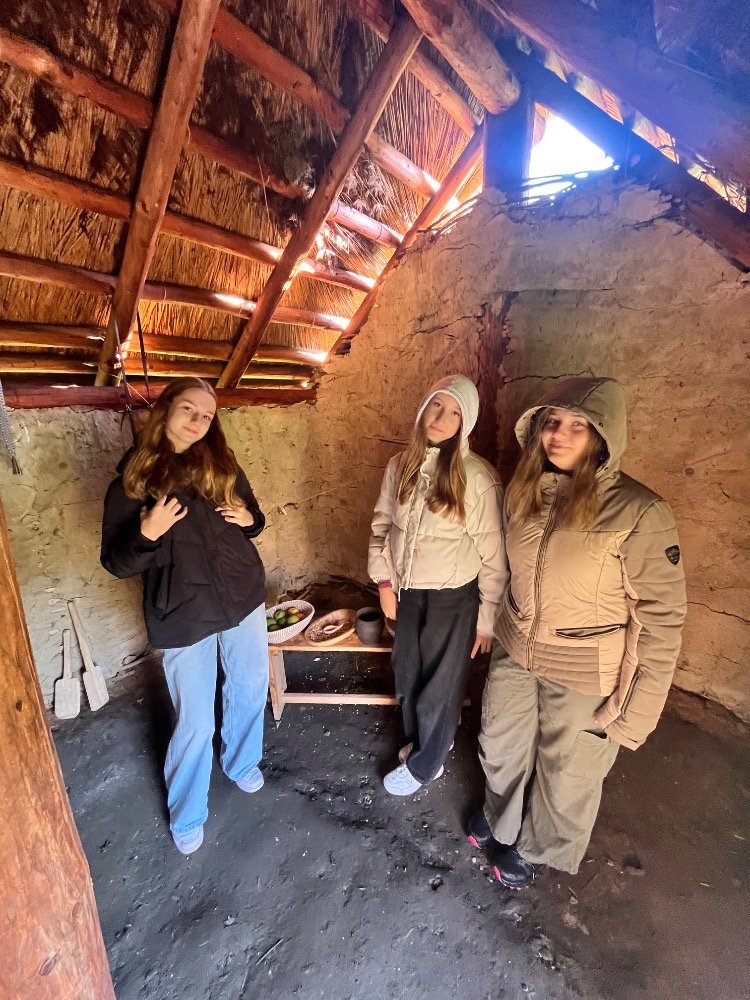 8r_Archeopark_4
