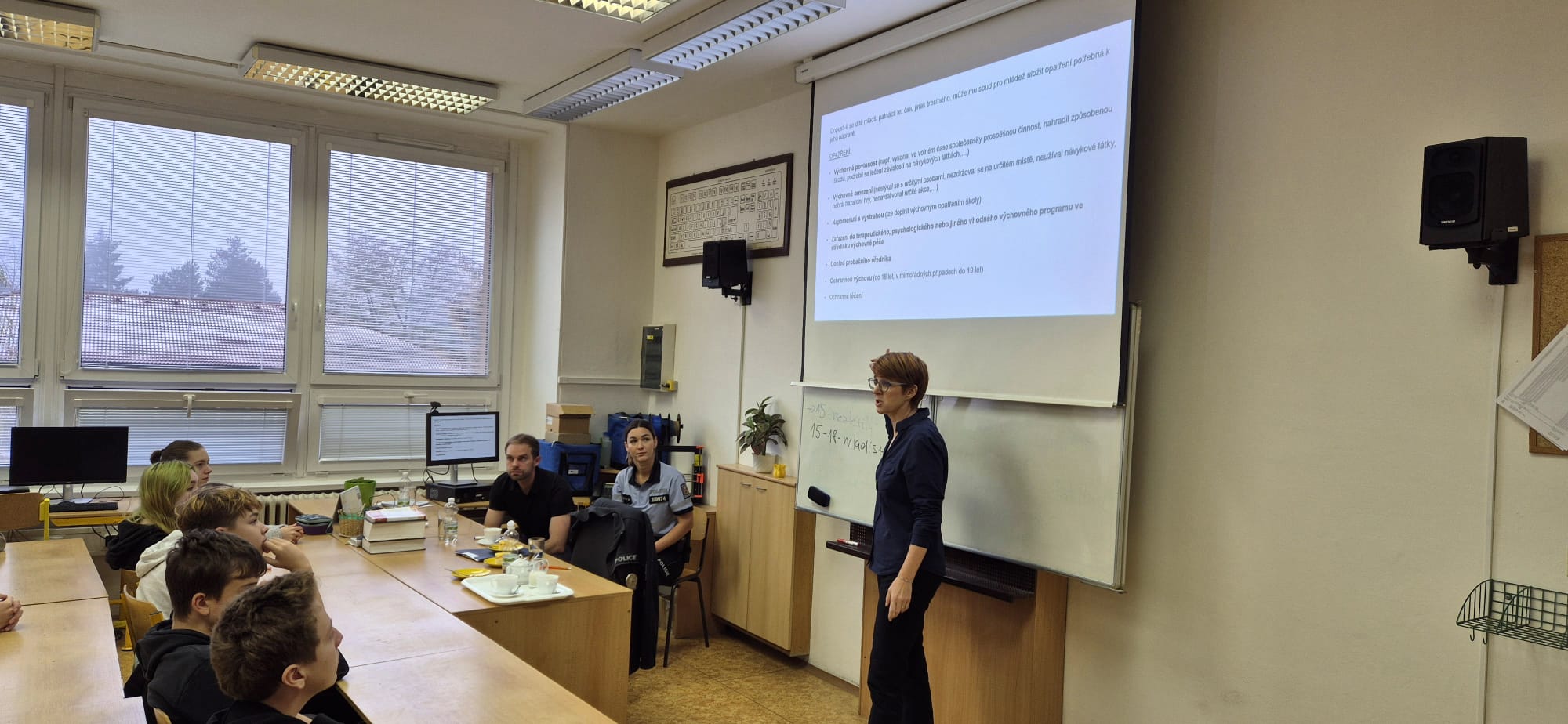 9r_Beseda_státní_zástupce_4