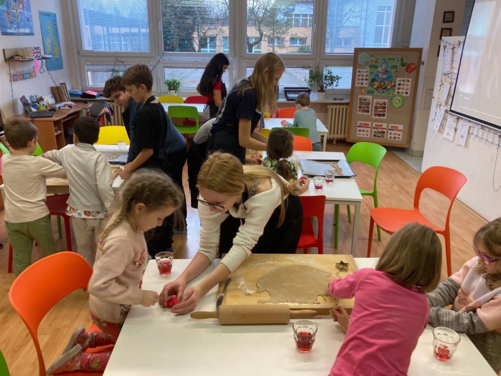 7r_Pečení_s_MŠ_7