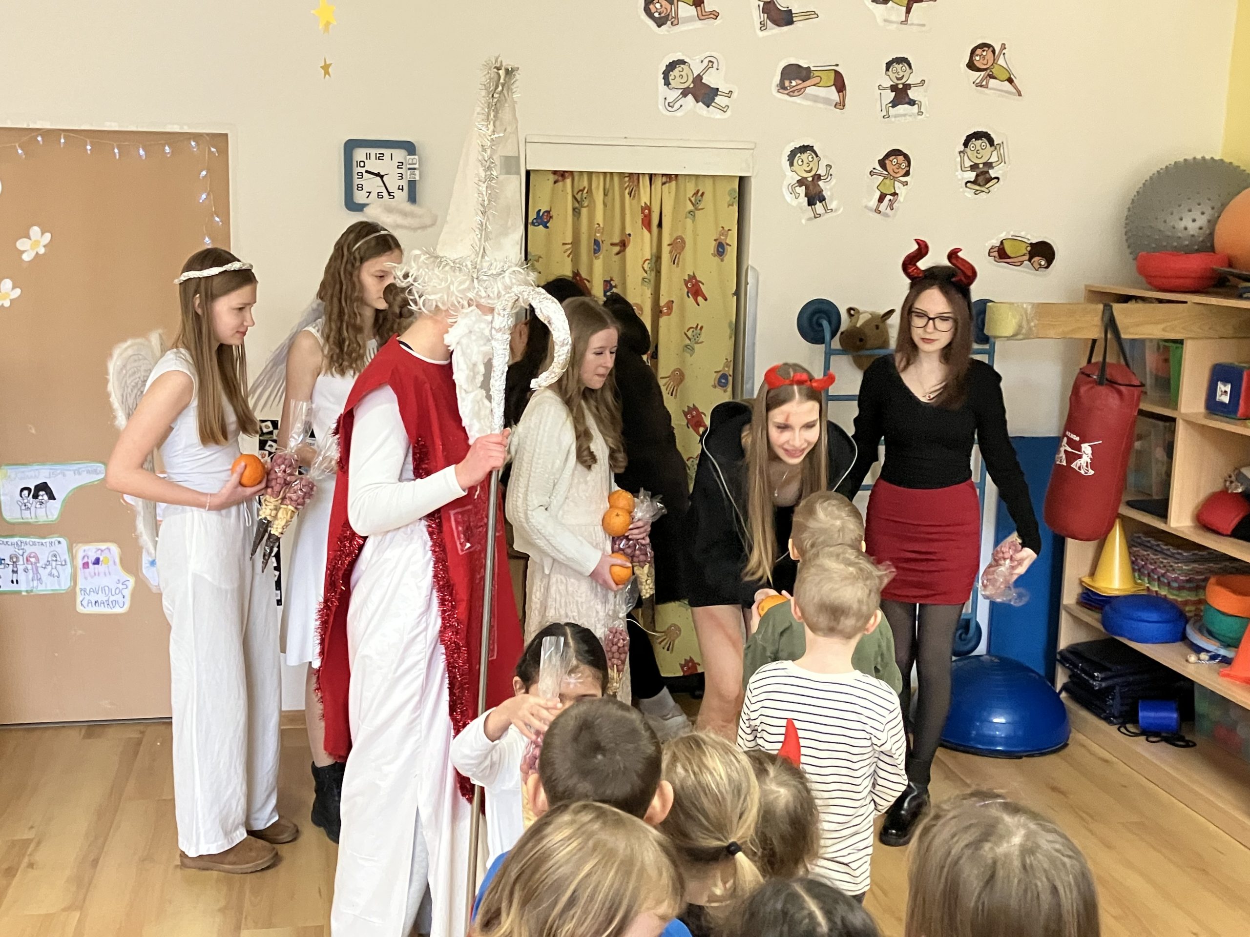 9r_Čtení_a_Mikuláš_v_MŠ_3