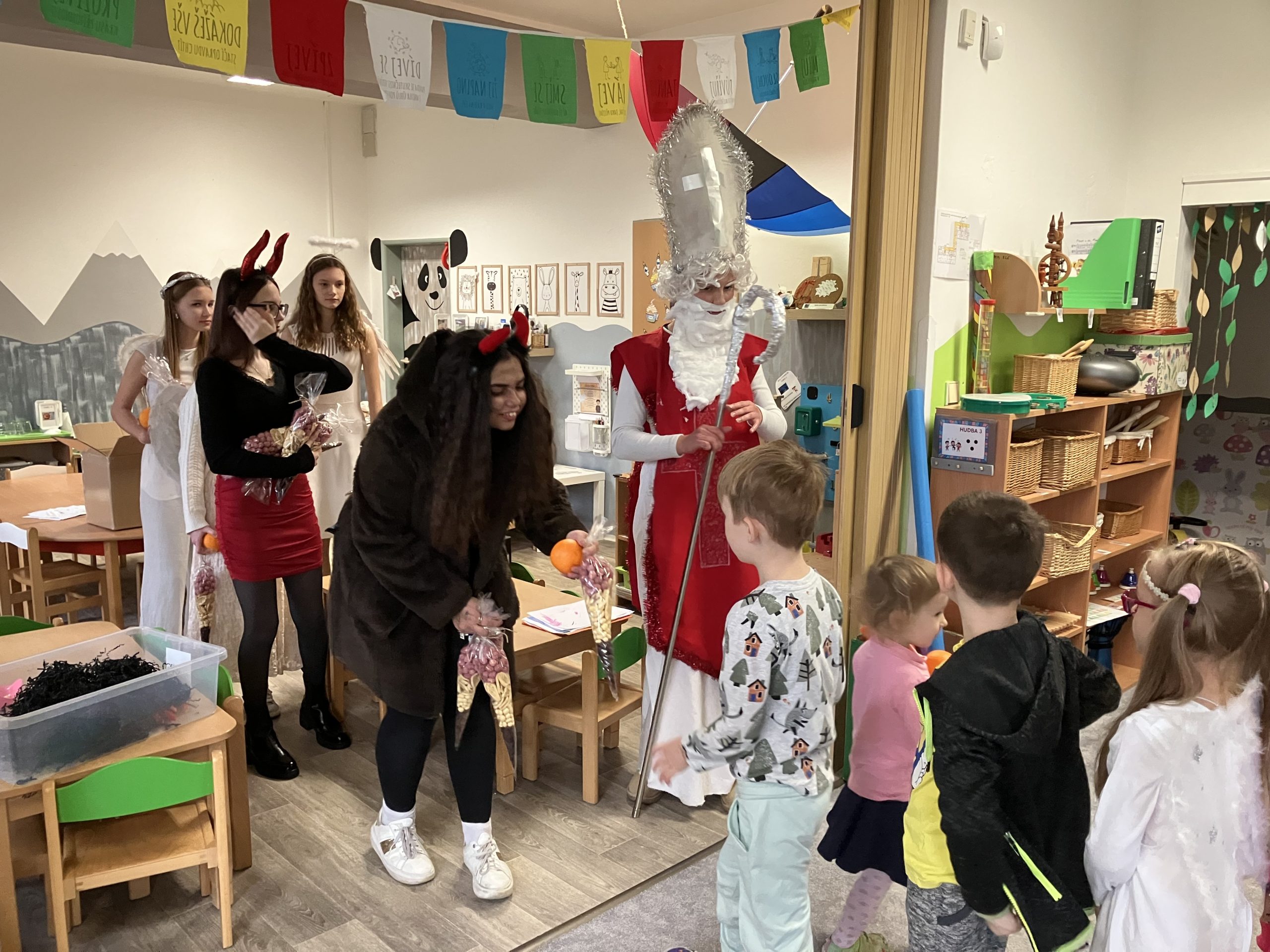 9r_Čtení_a_Mikuláš_v_MŠ_4