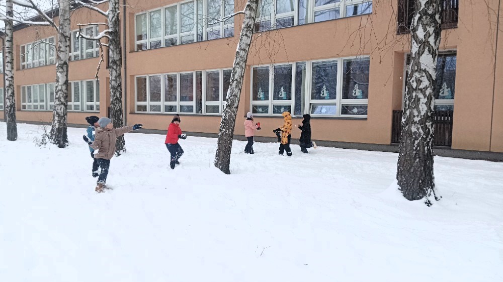 Druháci_na_sněhu_3