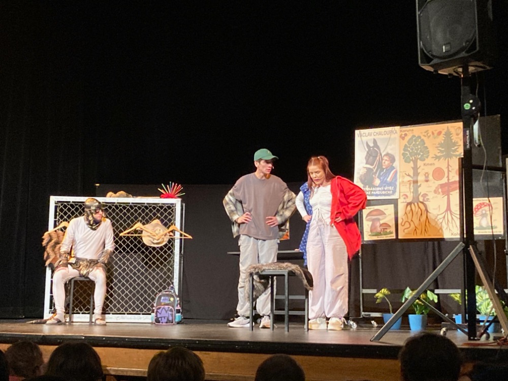 3až5r_Anglické_divadlo_0
