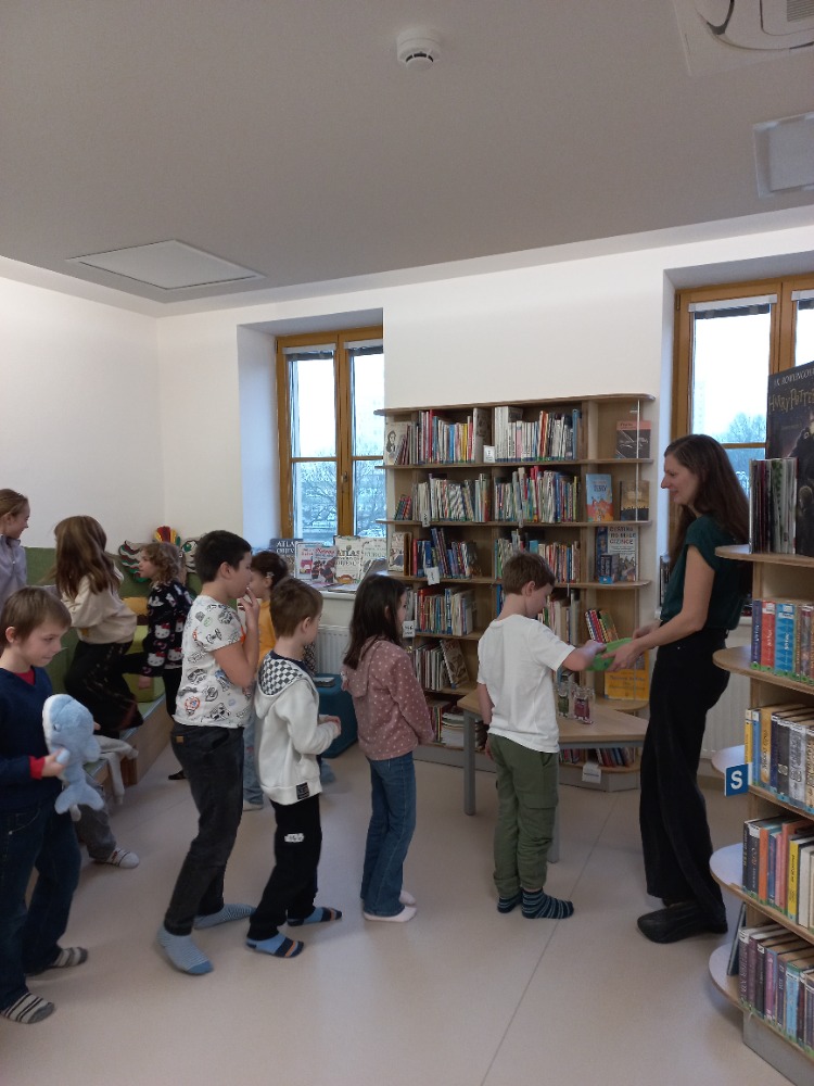 2r_Knihovna_5