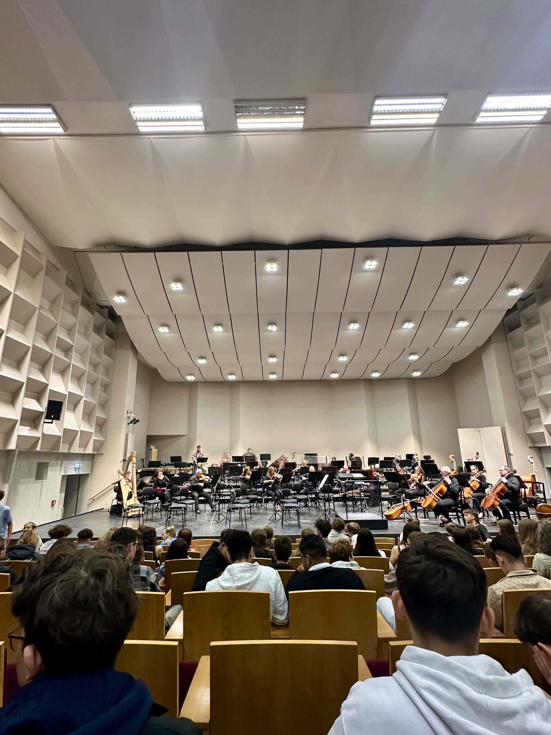 8r_Filharmonie_3