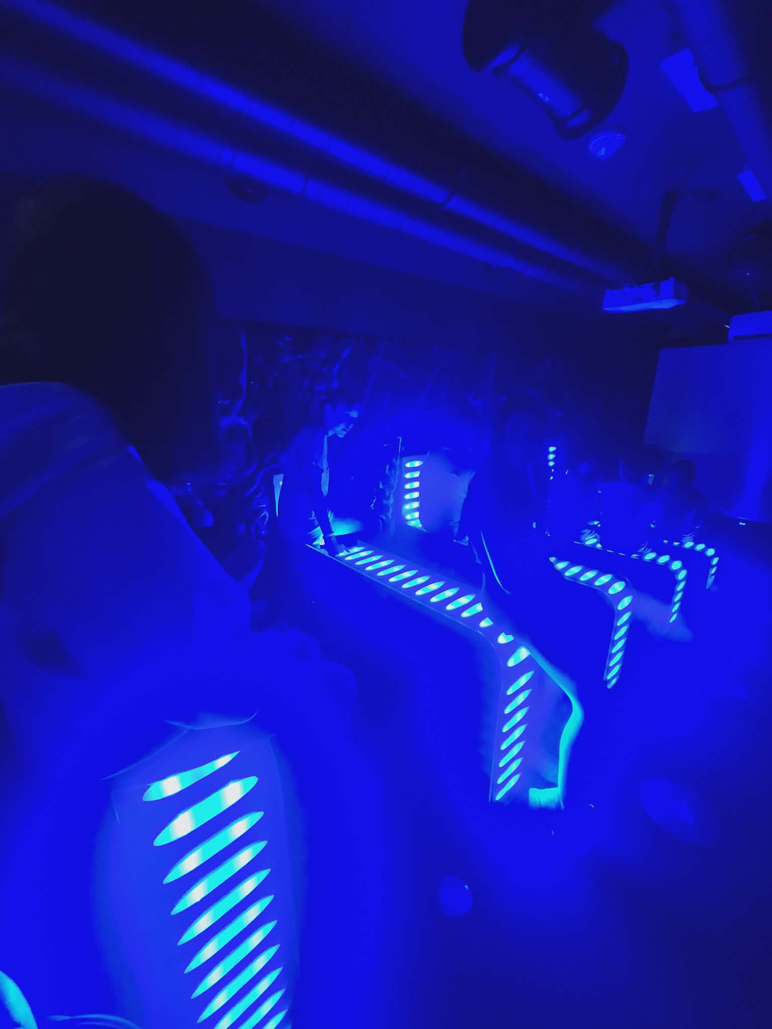 6b_Revolution_train_5
