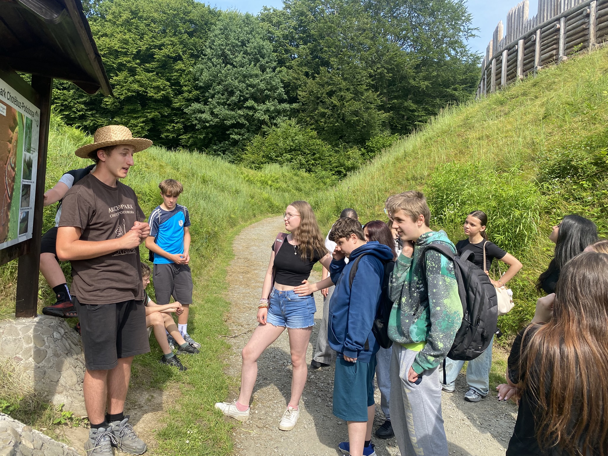 7r_Archeopark_1