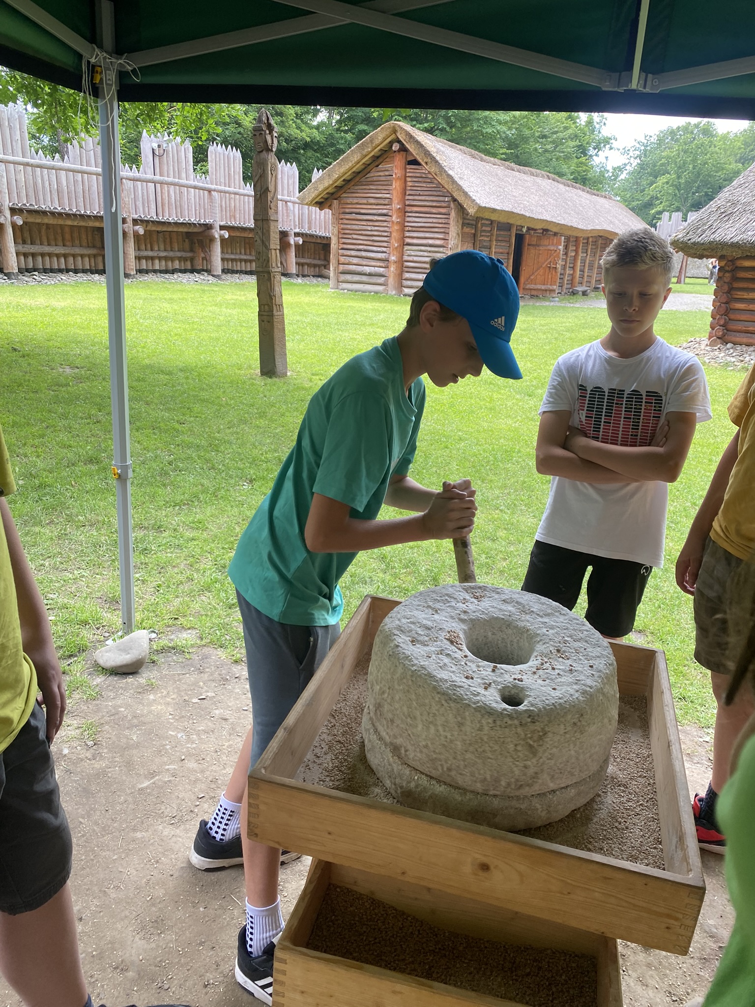 7r_Archeopark_5