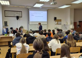 9r_Beseda_státní_zástupce_3